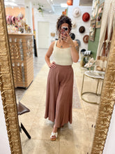 Wide Leg Hazelnut Pant